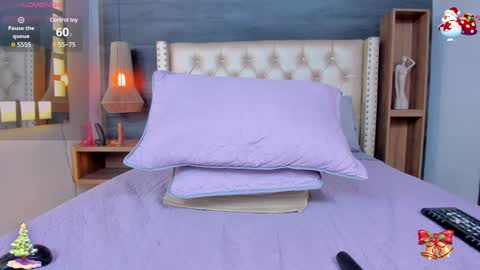 01victoria online show from December 10, 3:55 pm