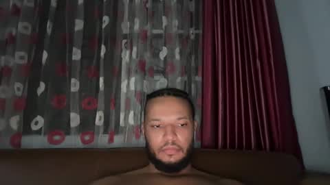 Snapshot of 0_kingsley chatting on December 2, 7:05 pm Kingsley online show from December 2, 7:05 pm