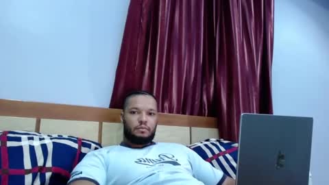 Snapshot of 0_kingsley chatting on December 22, 11:09 pm Kingsley online show from December 22, 11:09 pm