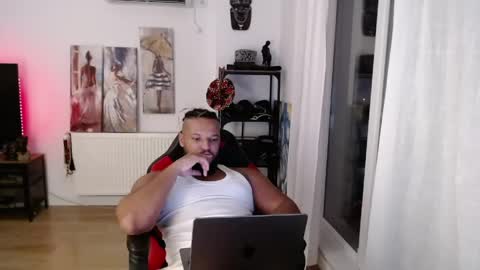 Kingsley online show from April 23, 12:45 am