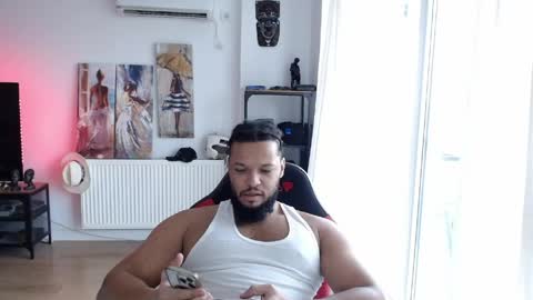Snapshot of 0_kingsley chatting on April 29, 12:31 pm Kingsley online show from April 29, 12:31 pm