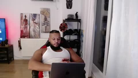Snapshot of 0_kingsley chatting on May 2, 10:15 pm Kingsley online show from May 2, 10:15 pm