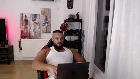 Snapshot of 0_kingsley chatting on May 8, 10:48 pm Kingsley online show from May 8, 10:48 pm
