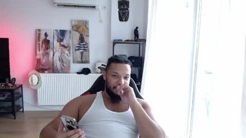 Snapshot of 0_kingsley chatting on May 16, 9:06 am Kingsley online show from May 16, 9:06 am