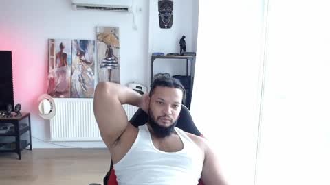 Snapshot of 0_kingsley chatting on May 19, 4:02 pm Kingsley online show from May 19, 4:02 pm