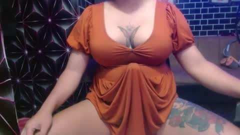  i am trixie im Your Selfsucking Mistress  online show from March 27, 3:01 am