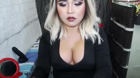 sexy kia online show from October 3, 1:24 am