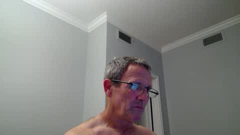 Snapshot of 13glanmorfa chatting on April 22, 3:31 am 13glanmorfa online show from April 22, 3:31 am