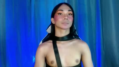 Snapshot of 18_nicole chatting on December 2, 5:04 pm barbie online show from December 2, 5:04 pm