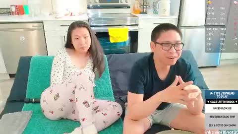 Snapshot of 18not20 chatting on June 14, 2:24 am Tong Ralph online show from June 14, 2:24 am