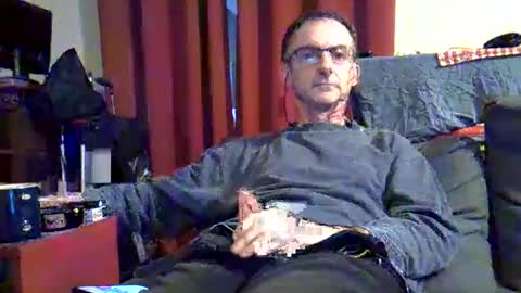 Snapshot of 18remy45 chatting on April 28, 4:56 pm 18remy45 online show from April 28, 4:56 pm