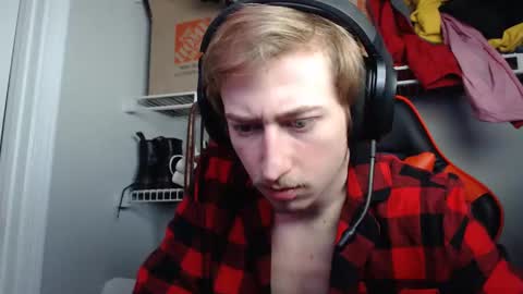 18str8igcock online show from January 12, 8:47 pm