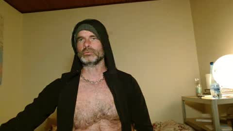 Snapshot of 19djulia chatting on February 17, 5:32 pm djulia online show from February 17, 5:32 pm