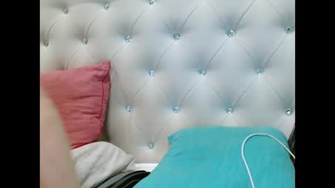 Snapshot of 1baby_sweet chatting on February 2, 8:07 pm 1baby_sweet online show from February 2, 8:07 pm