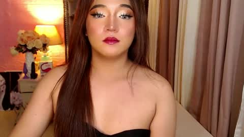 Snapshot of 1bestlover chatting on December 30, 7:26 am Ekang online show from December 30, 7:26 am