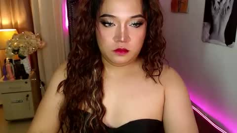 Snapshot of 1bestlover chatting on October 8, 7:33 pm Ekang online show from October 8, 7:33 pm