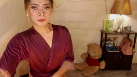 angel online show from February 22, 12:38 am