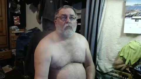 Snapshot of 1dusty60 chatting on February 10, 5:14 am 1dusty60 online show from February 10, 5:14 am