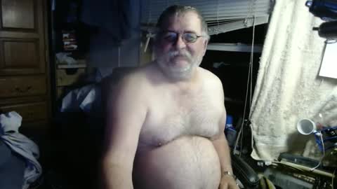 Snapshot of 1dusty60 chatting on March 8, 4:01 am 1dusty60 online show from March 8, 4:01 am