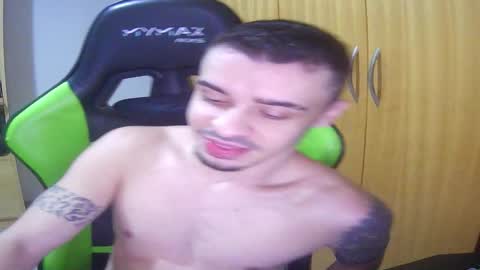 1good_vibes1 online show from February 15, 11:34 pm