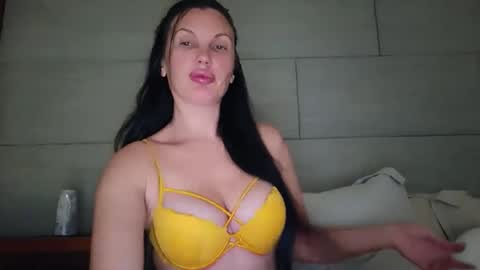 Snapshot of 1lovely1 chatting on May 31, 4:20 am Onna online show from May 31, 4:20 am