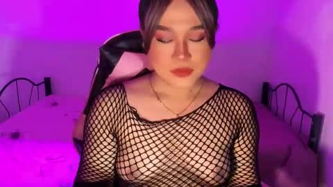 1lovelymess online show from October 26, 3:01 am