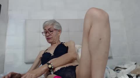 Snapshot of 1miss_monserrate chatting on January 12, 2:30 pm Miss Monserrate online show from January 12, 2:30 pm