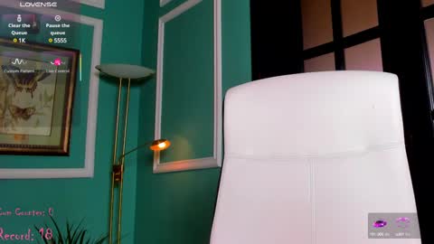 Moona  online show from February 20, 1:30 pm