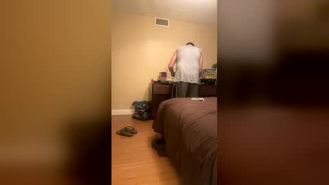 1natureboy0500 online show from April 4, 6:33 am