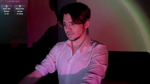 Snapshot of 1roberttt chatting on May 20, 9:10 pm 1roberttt online show from May 20, 9:10 pm