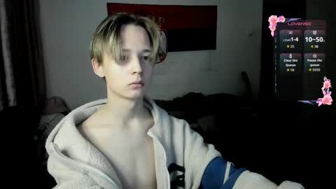 Milos online show from February 16, 1:02 am