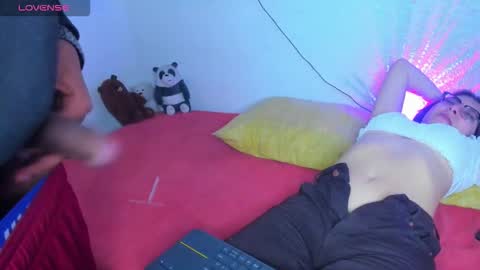 20anyways20 online show from March 11, 3:23 am