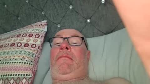 Snapshot of 211scudder chatting on May 3, 9:48 am 211skoosh online show from May 3, 9:48 am