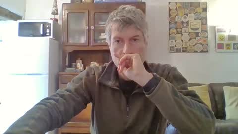 22esserre online show from April 14, 11:49 am