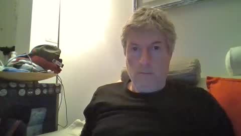 Snapshot of 22esserre chatting on April 25, 9:34 pm 22esserre online show from April 25, 9:34 pm