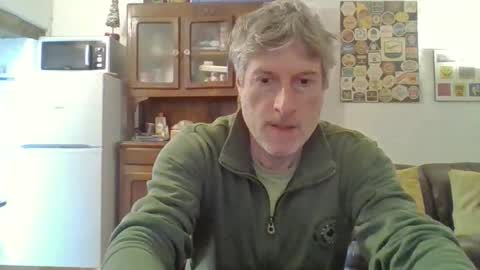 Snapshot of 22esserre chatting on May 4, 11:17 am 22esserre online show from May 4, 11:17 am