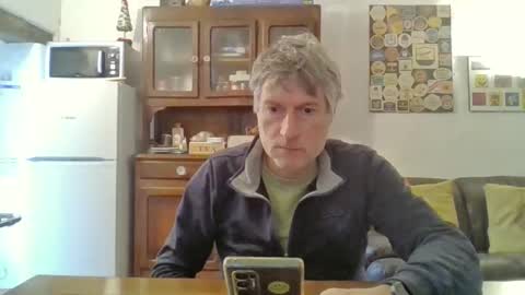 Snapshot of 22esserre chatting on May 15, 12:23 pm 22esserre online show from May 15, 12:23 pm
