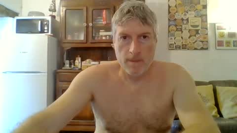 22esserre online show from June 29, 11:54 am