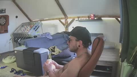 Superborec23 online show from February 11, 2:22 pm