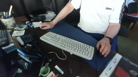Snapshot of 241crumbo chatting on July 12, 8:33 pm 241crumbo online show from July 12, 8:33 pm