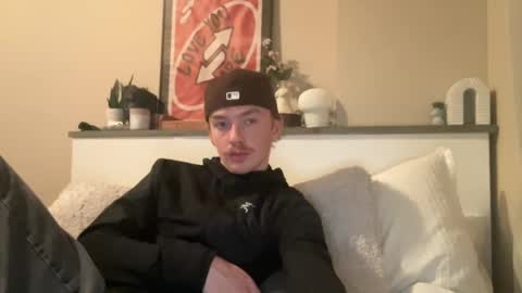 Snapshot of 26sneakers chatting on February 20, 2:29 am 26sneakers online show from February 20, 2:29 am