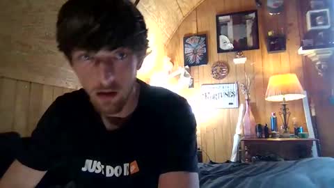 27tnguy online show from April 4, 2:58 pm