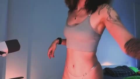 Snapshot of 2b_ chatting on June 7, 1:10 am Sasha weekend from 14 to 27 November online show from June 7, 1:10 am