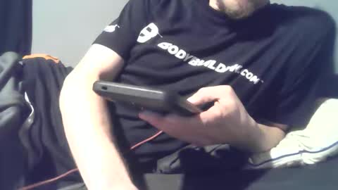 Snapshot of 2big2hype chatting on May 8, 2:17 am cheif online show from May 8, 2:17 am