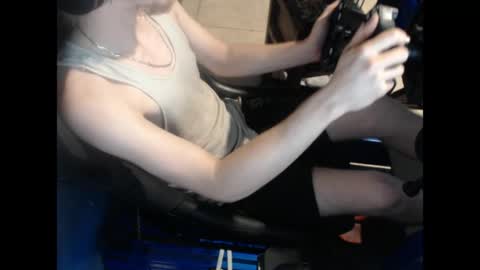 Snapshot of 2big2hype chatting on May 31, 7:26 pm cheif online show from May 31, 7:26 pm