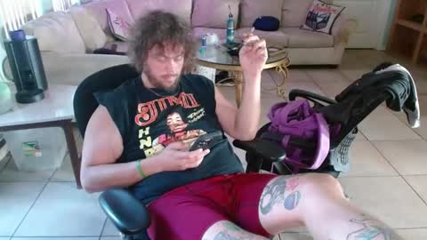 Snapshot of 2dirtyhillbillies chatting on May 18, 10:37 pm ThrillBilly online show from May 18, 10:37 pm