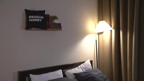 Snapshot of 2girls_1dream chatting on March 2, 2:24 pm Elley online show from March 2, 2:24 pm