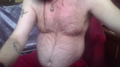 Snapshot of 2hard2handleme chatting on May 17, 11:06 am 2hard2handleme online show from May 17, 11:06 am