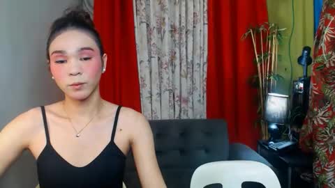 Snapshot of 2hotblowjob694uxxx chatting on June 2, 1:02 pm 2hotblowjob694uxxx online show from June 2, 1:02 pm