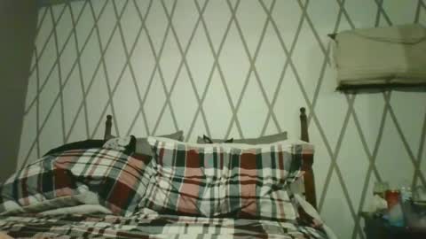 2hottietottie online show from September 18, 6:48 am